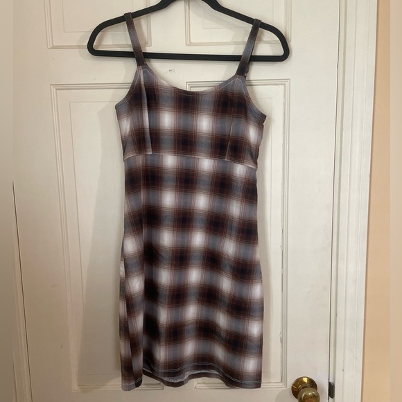 Hollister Dresses & Skirts - Hollister Plaid Preppy Brown Empire Waist Jumper Dress Size Medium